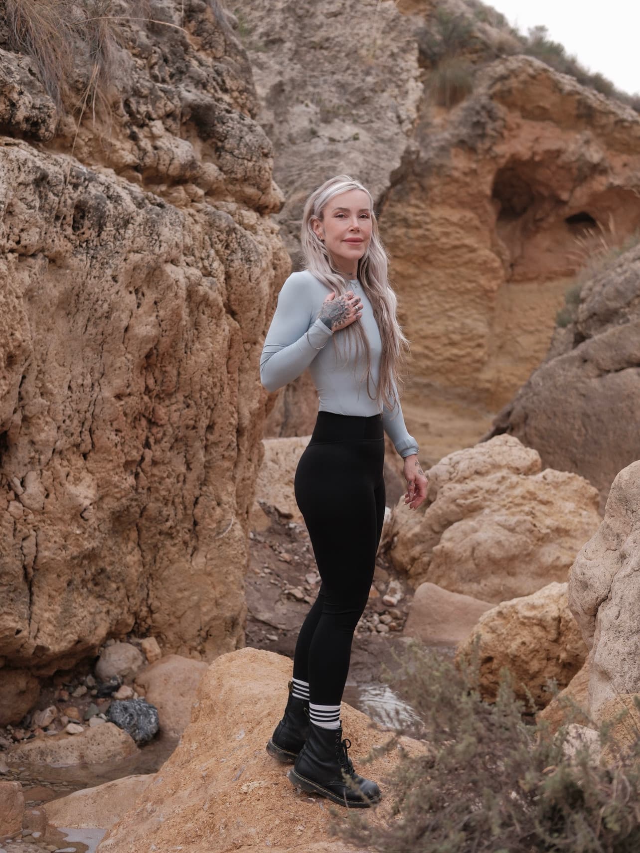 Nika při práci s klientkou